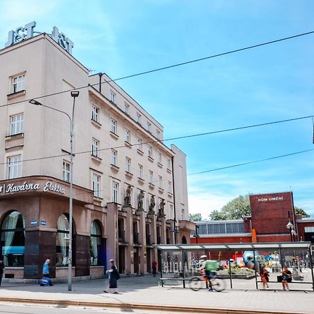 Hotel Palac Elektra Ostrava Buitenkant foto