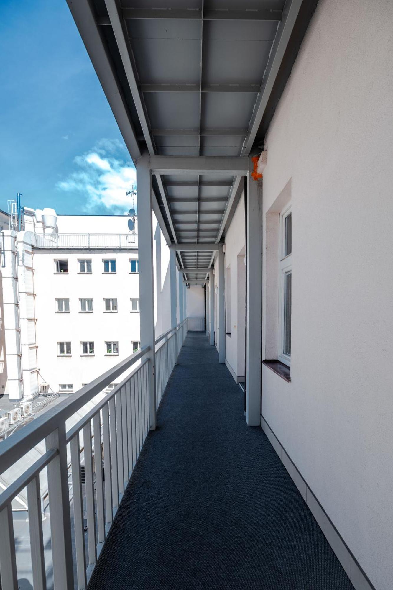 Hotel Palac Elektra Ostrava Buitenkant foto